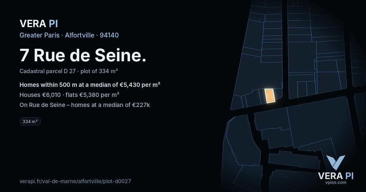 7 Rue de Seine, Alfortville at night – the plot lit, the parcels around coloured by the prices near them