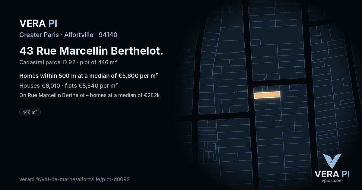 43 Rue Marcellin Berthelot, Alfortville at night – the plot lit, the parcels around coloured by the prices near them