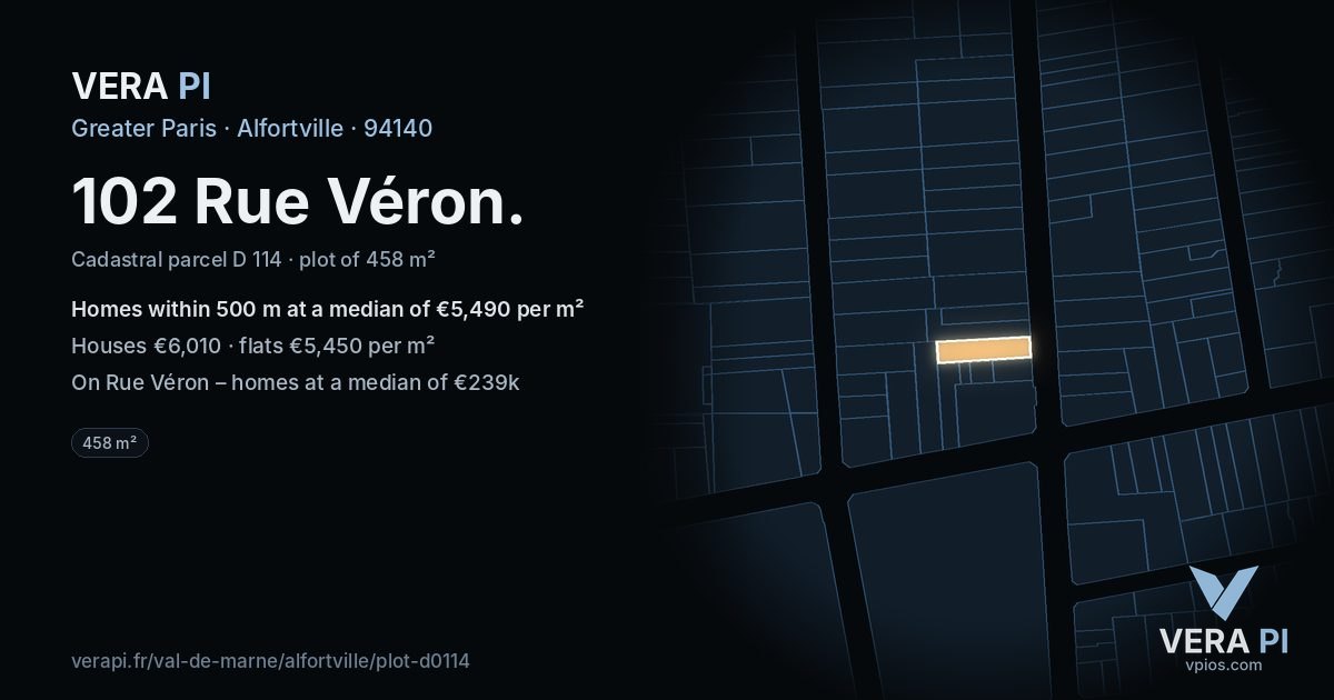 102 Rue Véron, Alfortville at night – the plot lit, the parcels around coloured by the prices near them