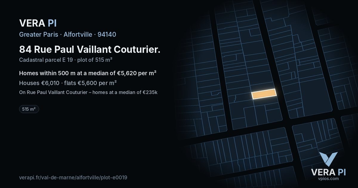 84 Rue Paul Vaillant Couturier, Alfortville at night – the plot lit, the parcels around coloured by the prices near them