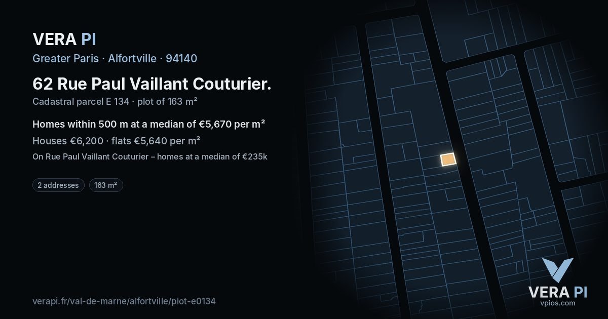62 Rue Paul Vaillant Couturier, Alfortville at night – the plot lit, the parcels around coloured by the prices near them