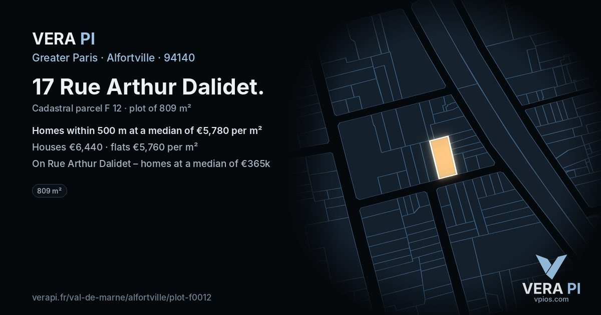 17 Rue Arthur Dalidet, Alfortville at night – the plot lit, the parcels around coloured by the prices near them