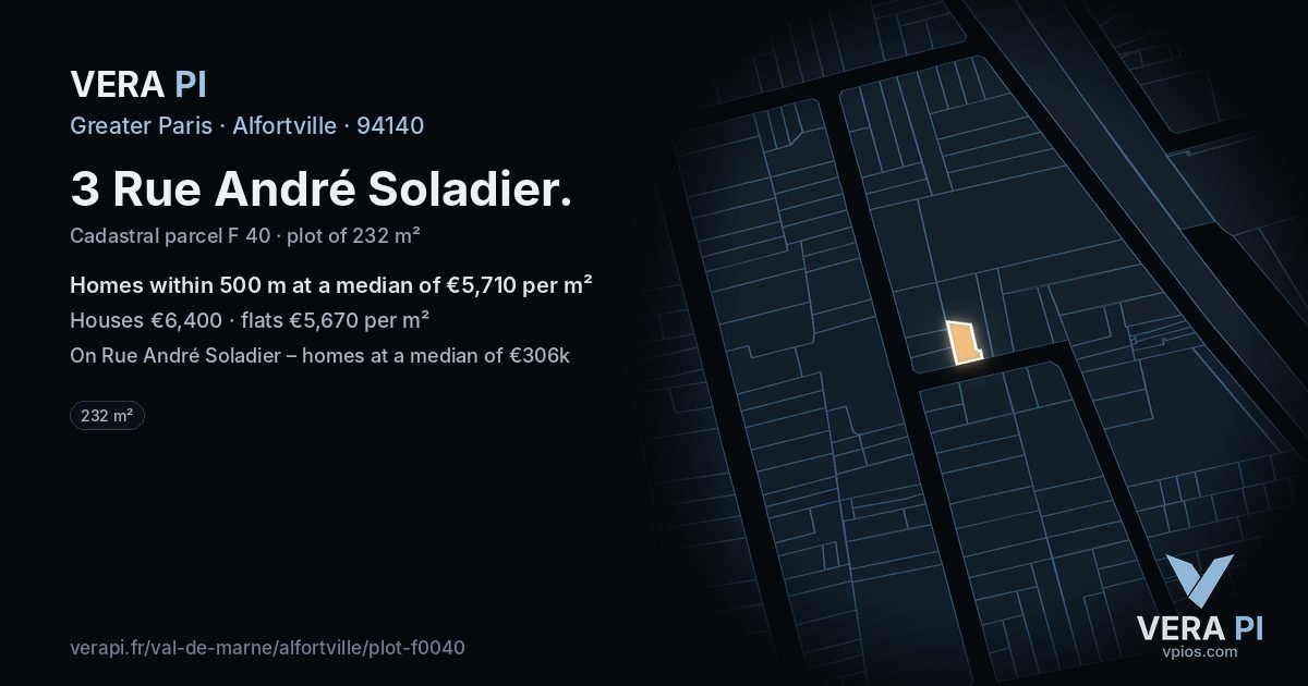 3 Rue André Soladier, Alfortville at night – the plot lit, the parcels around coloured by the prices near them