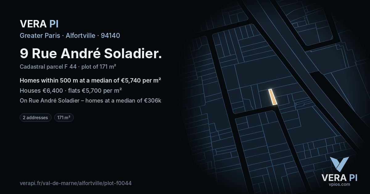 9 Rue André Soladier, Alfortville at night – the plot lit, the parcels around coloured by the prices near them