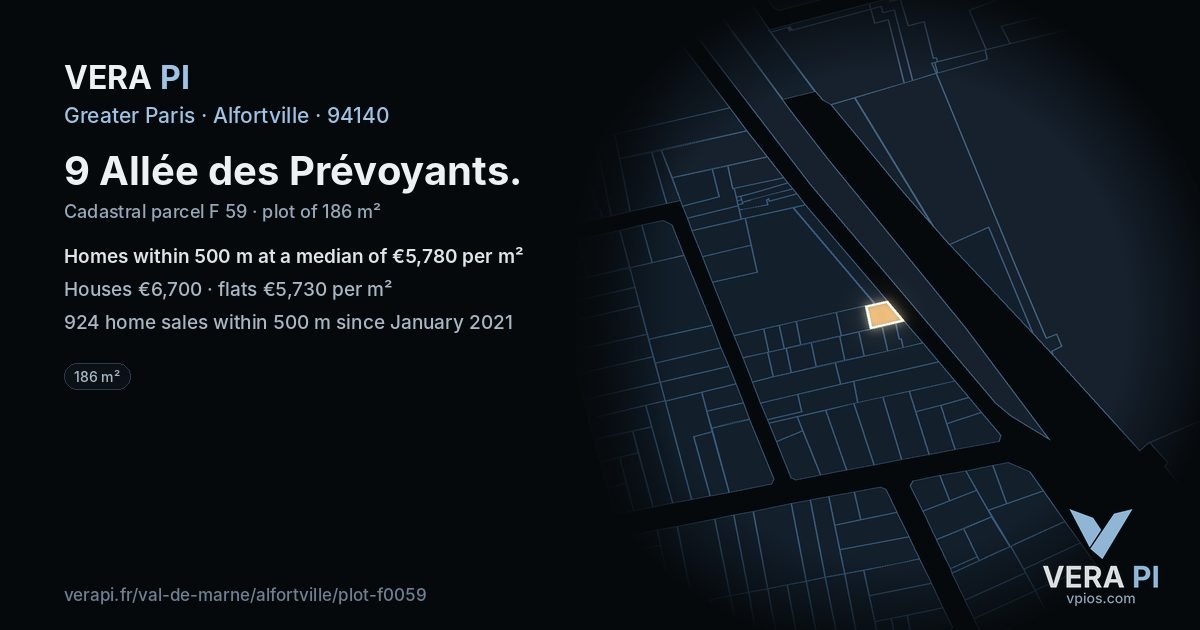 9 Allée des Prévoyants, Alfortville at night – the plot lit, the parcels around coloured by the prices near them