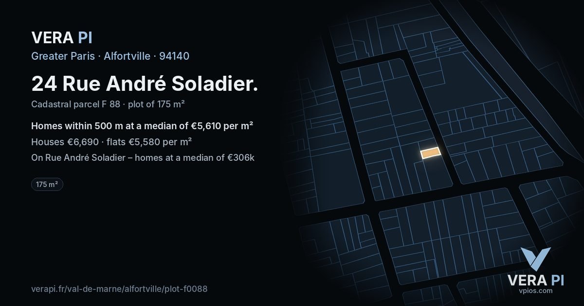 24 Rue André Soladier, Alfortville at night – the plot lit, the parcels around coloured by the prices near them