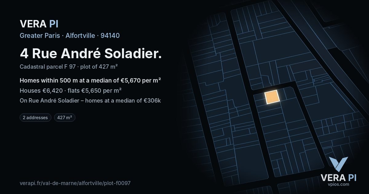4 Rue André Soladier, Alfortville at night – the plot lit, the parcels around coloured by the prices near them