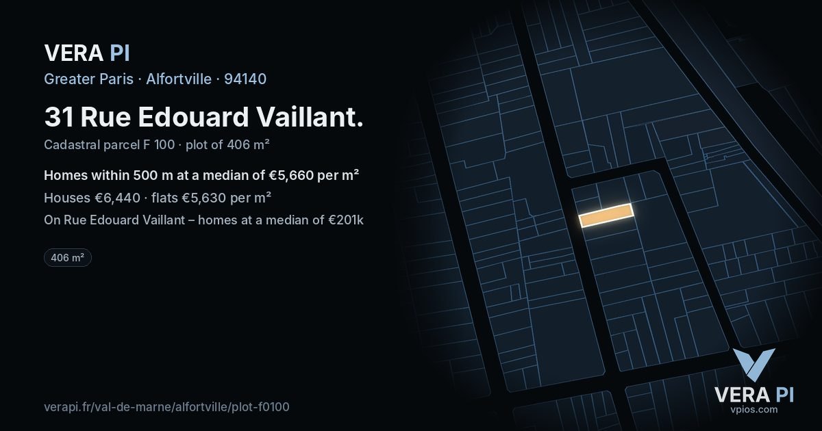 31 Rue Edouard Vaillant, Alfortville at night – the plot lit, the parcels around coloured by the prices near them