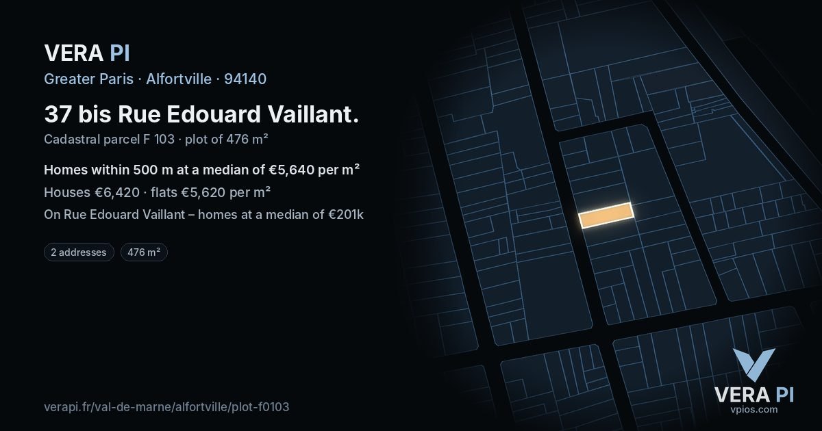 37 bis Rue Edouard Vaillant, Alfortville at night – the plot lit, the parcels around coloured by the prices near them