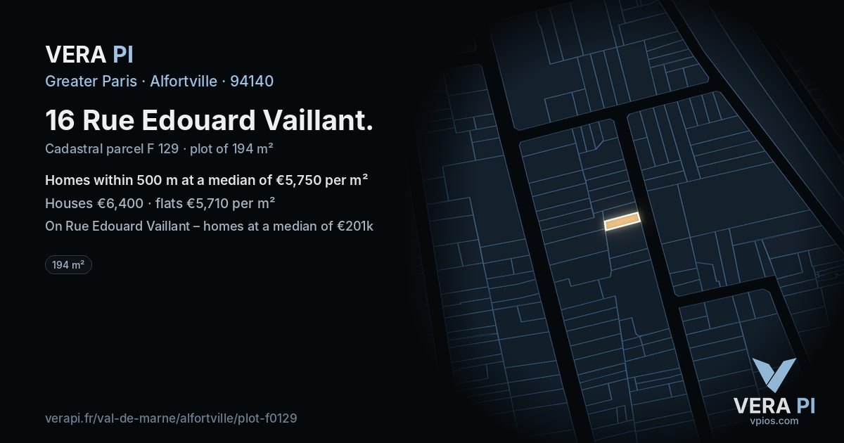 16 Rue Edouard Vaillant, Alfortville at night – the plot lit, the parcels around coloured by the prices near them