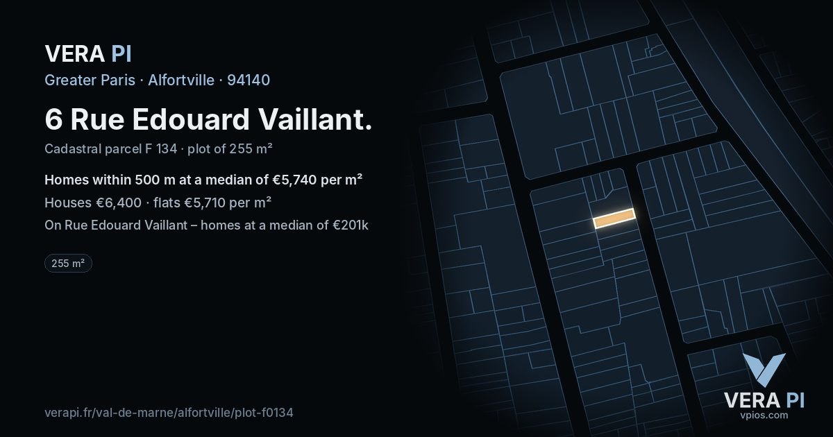 6 Rue Edouard Vaillant, Alfortville at night – the plot lit, the parcels around coloured by the prices near them