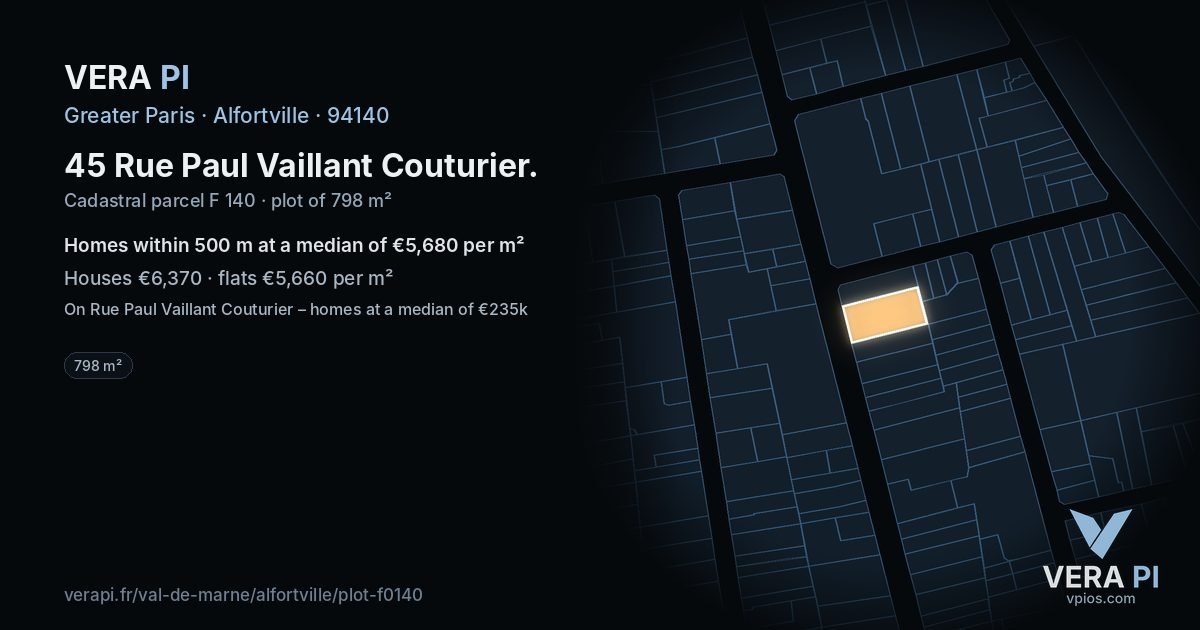 45 Rue Paul Vaillant Couturier, Alfortville at night – the plot lit, the parcels around coloured by the prices near them