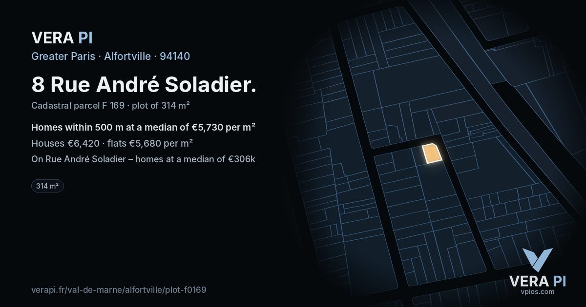 8 Rue André Soladier, Alfortville at night – the plot lit, the parcels around coloured by the prices near them