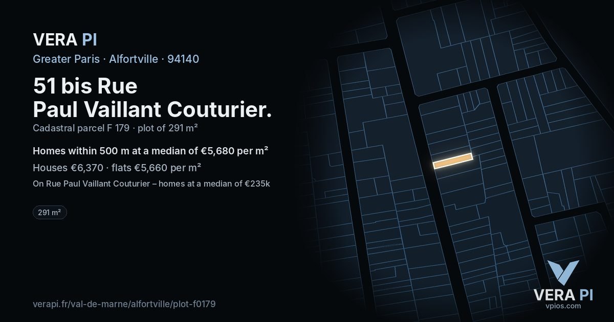 51 bis Rue Paul Vaillant Couturier, Alfortville at night – the plot lit, the parcels around coloured by the prices near them