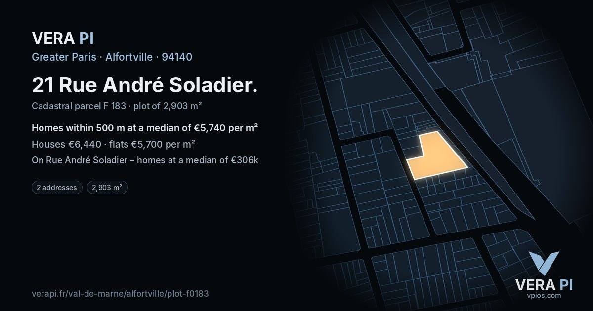 21 Rue André Soladier, Alfortville at night – the plot lit, the parcels around coloured by the prices near them