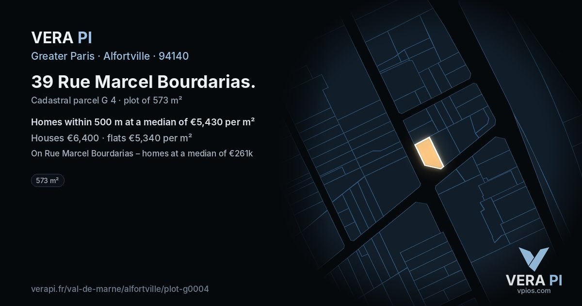 39 Rue Marcel Bourdarias, Alfortville at night – the plot lit, the parcels around coloured by the prices near them