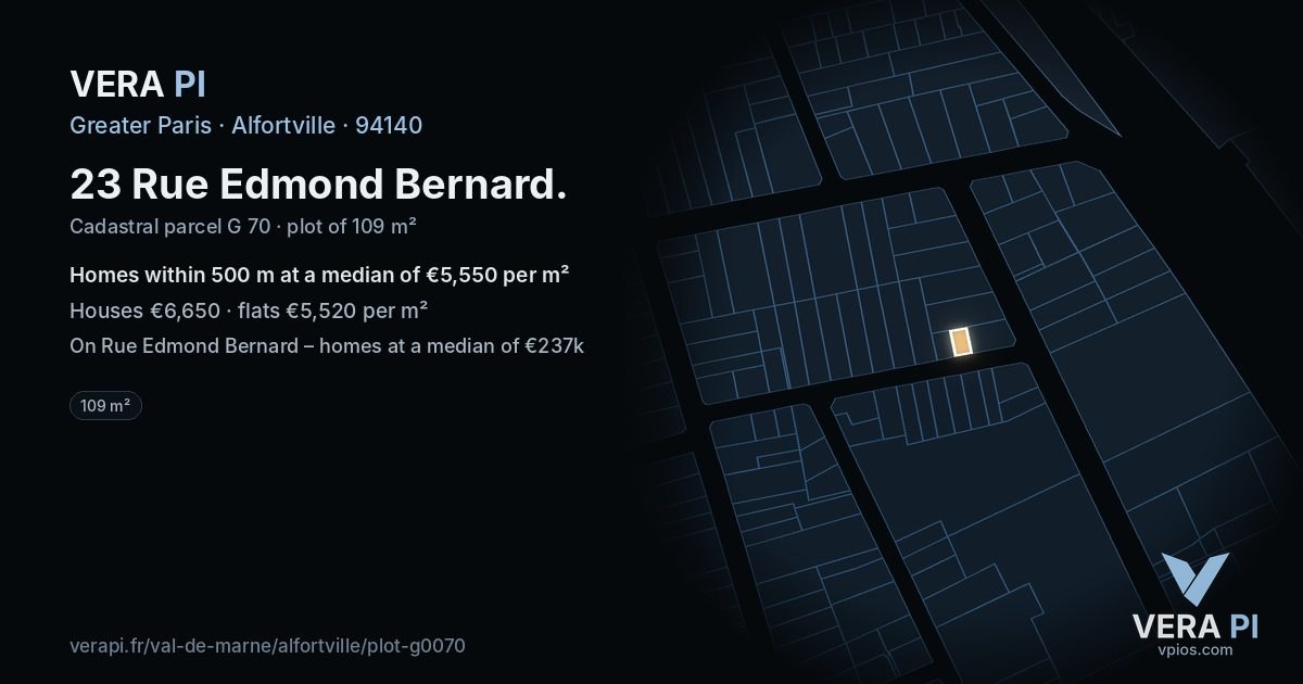 23 Rue Edmond Bernard, Alfortville at night – the plot lit, the parcels around coloured by the prices near them