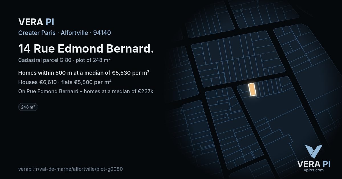 14 Rue Edmond Bernard, Alfortville at night – the plot lit, the parcels around coloured by the prices near them