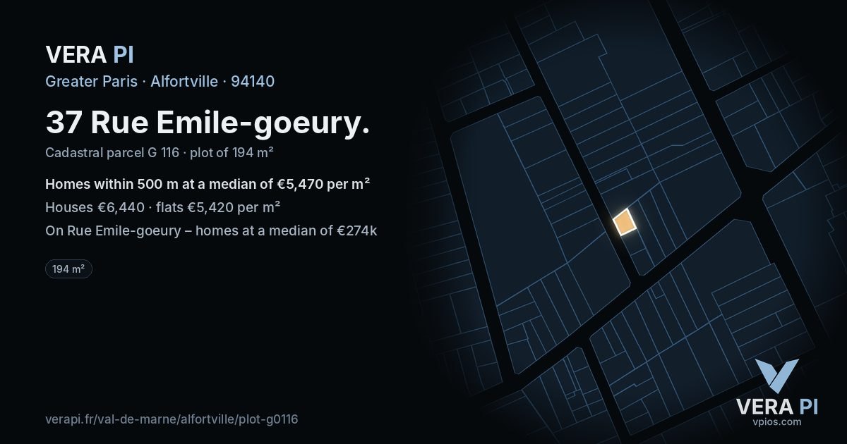37 Rue Emile-goeury, Alfortville at night – the plot lit, the parcels around coloured by the prices near them