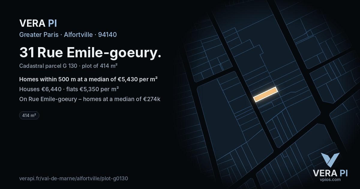 31 Rue Emile-goeury, Alfortville at night – the plot lit, the parcels around coloured by the prices near them