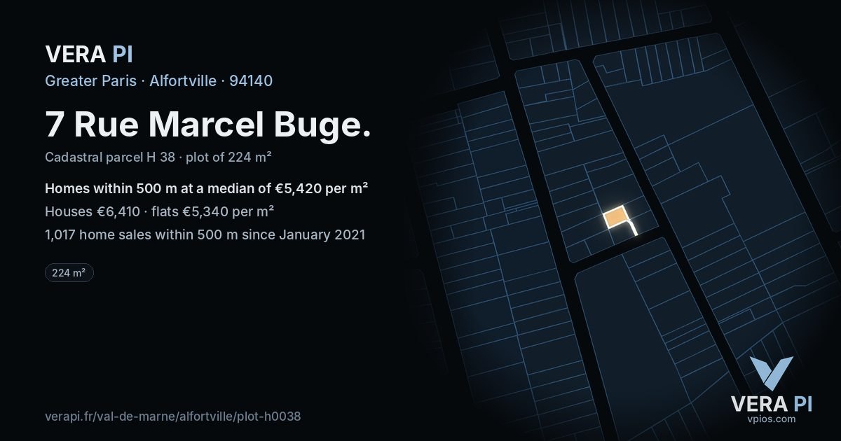 7 Rue Marcel Buge, Alfortville at night – the plot lit, the parcels around coloured by the prices near them