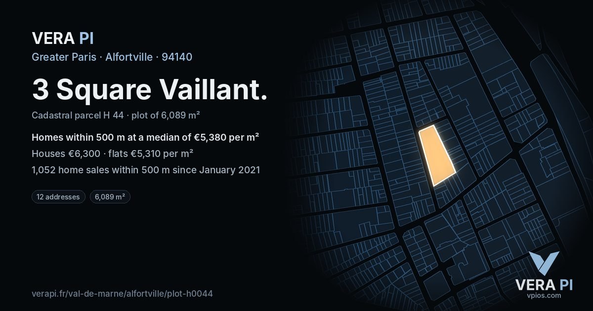 3 Square Vaillant, Alfortville at night – the plot lit, the parcels around coloured by the prices near them