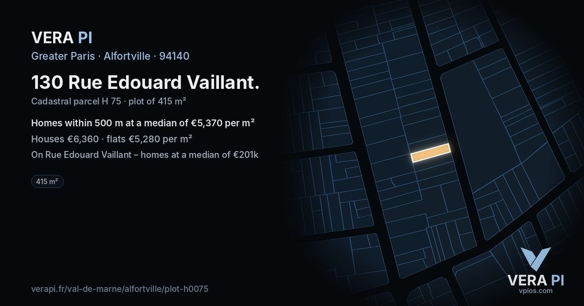 130 Rue Edouard Vaillant, Alfortville at night – the plot lit, the parcels around coloured by the prices near them