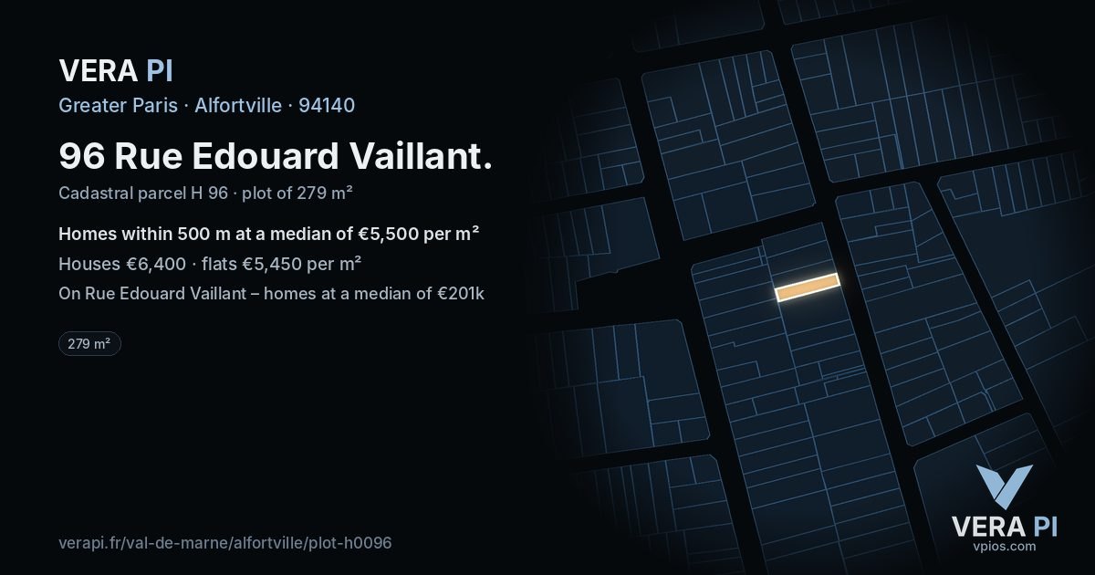 96 Rue Edouard Vaillant, Alfortville at night – the plot lit, the parcels around coloured by the prices near them