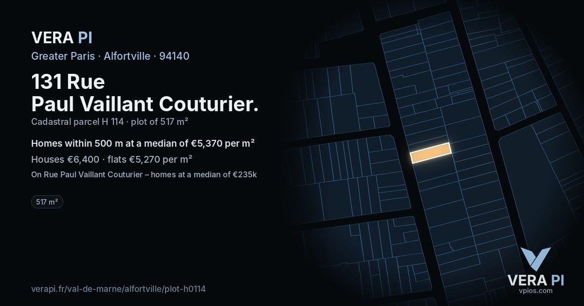 131 Rue Paul Vaillant Couturier, Alfortville at night – the plot lit, the parcels around coloured by the prices near them