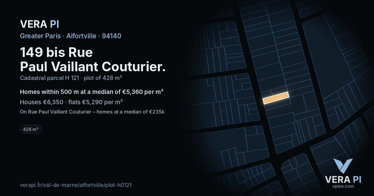 149 bis Rue Paul Vaillant Couturier, Alfortville at night – the plot lit, the parcels around coloured by the prices near them