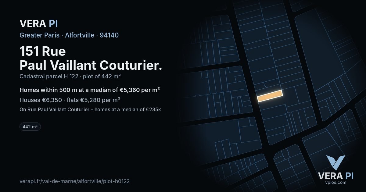 151 Rue Paul Vaillant Couturier, Alfortville at night – the plot lit, the parcels around coloured by the prices near them