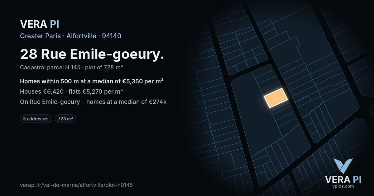 28 Rue Emile-goeury, Alfortville at night – the plot lit, the parcels around coloured by the prices near them