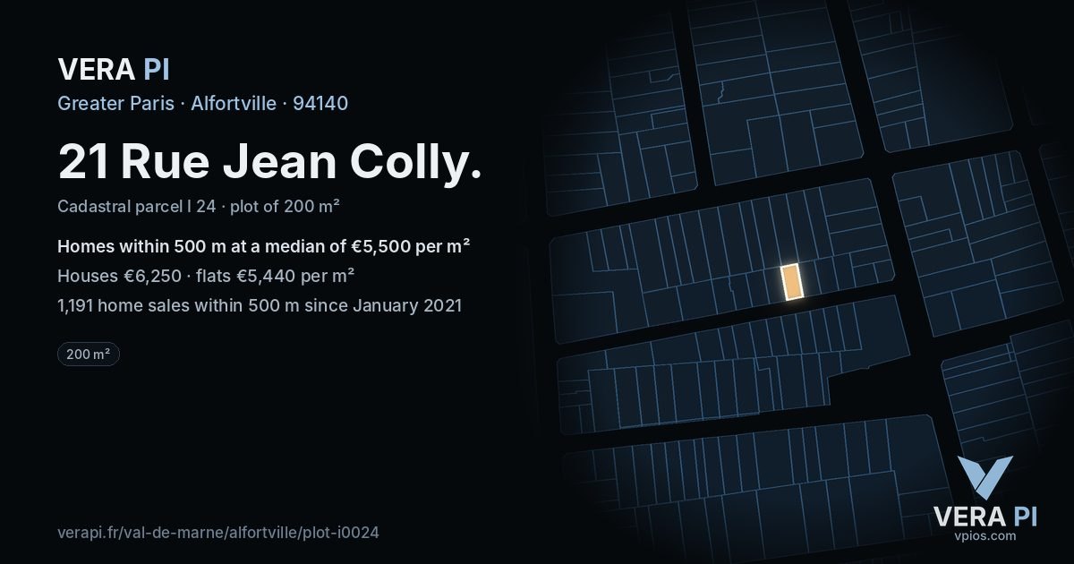 21 Rue Jean Colly, Alfortville at night – the plot lit, the parcels around coloured by the prices near them