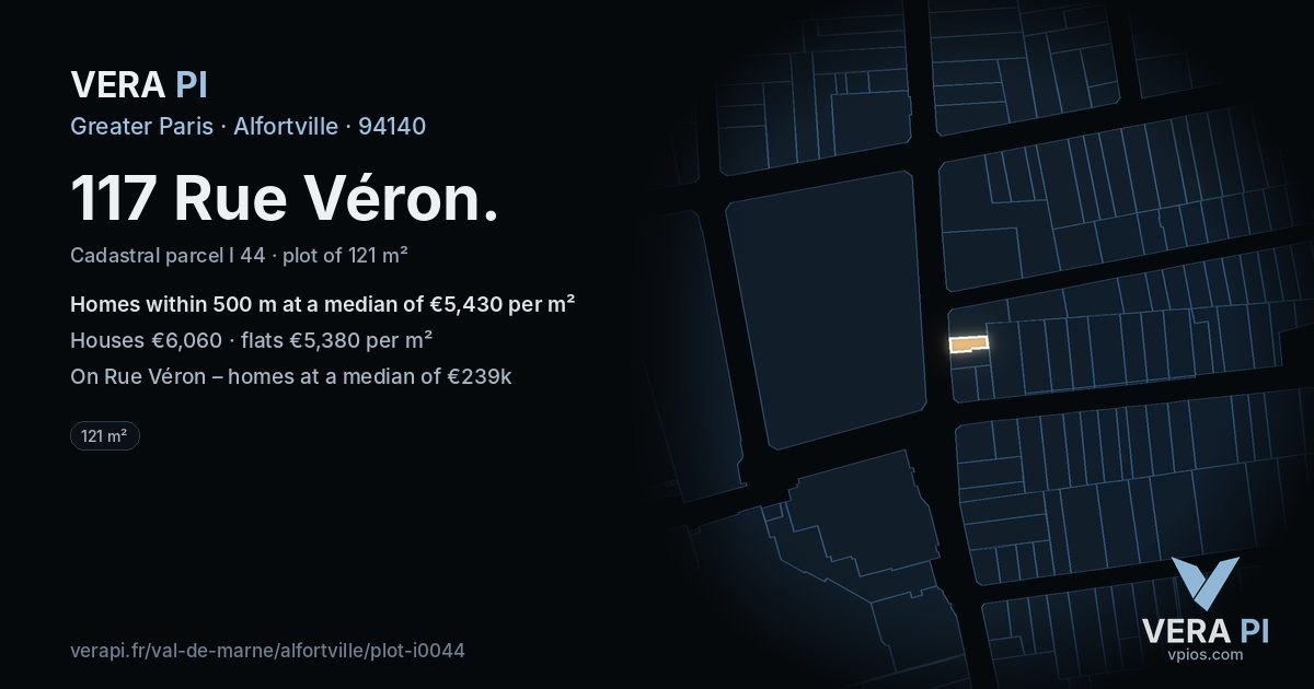 117 Rue Véron, Alfortville at night – the plot lit, the parcels around coloured by the prices near them