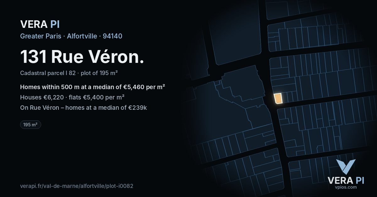 131 Rue Véron, Alfortville at night – the plot lit, the parcels around coloured by the prices near them