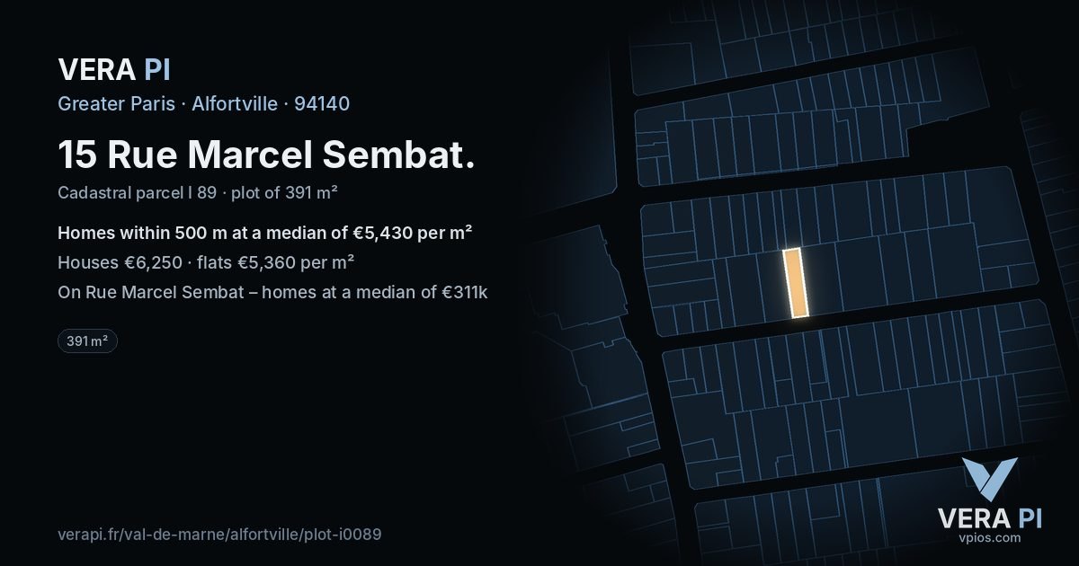 15 Rue Marcel Sembat, Alfortville at night – the plot lit, the parcels around coloured by the prices near them
