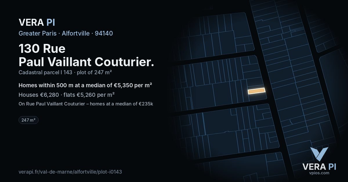 130 Rue Paul Vaillant Couturier, Alfortville at night – the plot lit, the parcels around coloured by the prices near them
