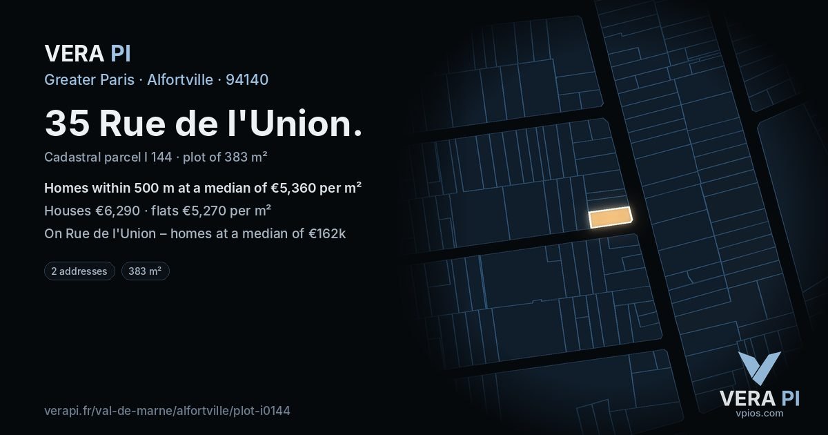 35 Rue de l'Union, Alfortville at night – the plot lit, the parcels around coloured by the prices near them