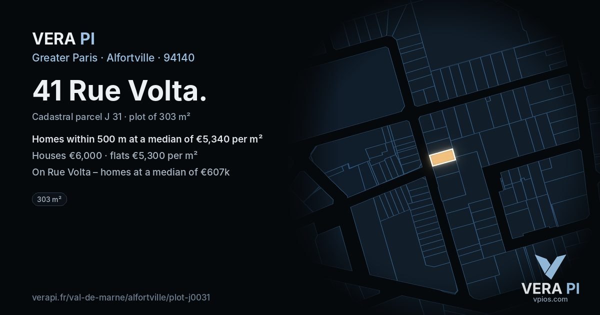 41 Rue Volta, Alfortville at night – the plot lit, the parcels around coloured by the prices near them