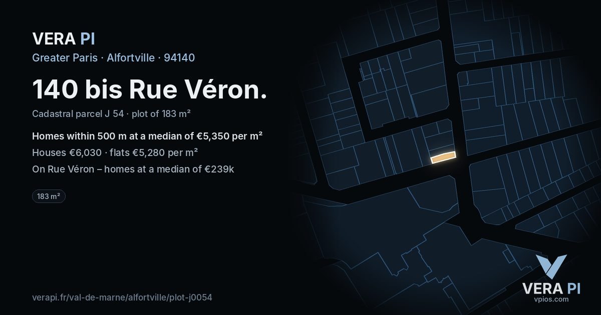 140 bis Rue Véron, Alfortville at night – the plot lit, the parcels around coloured by the prices near them