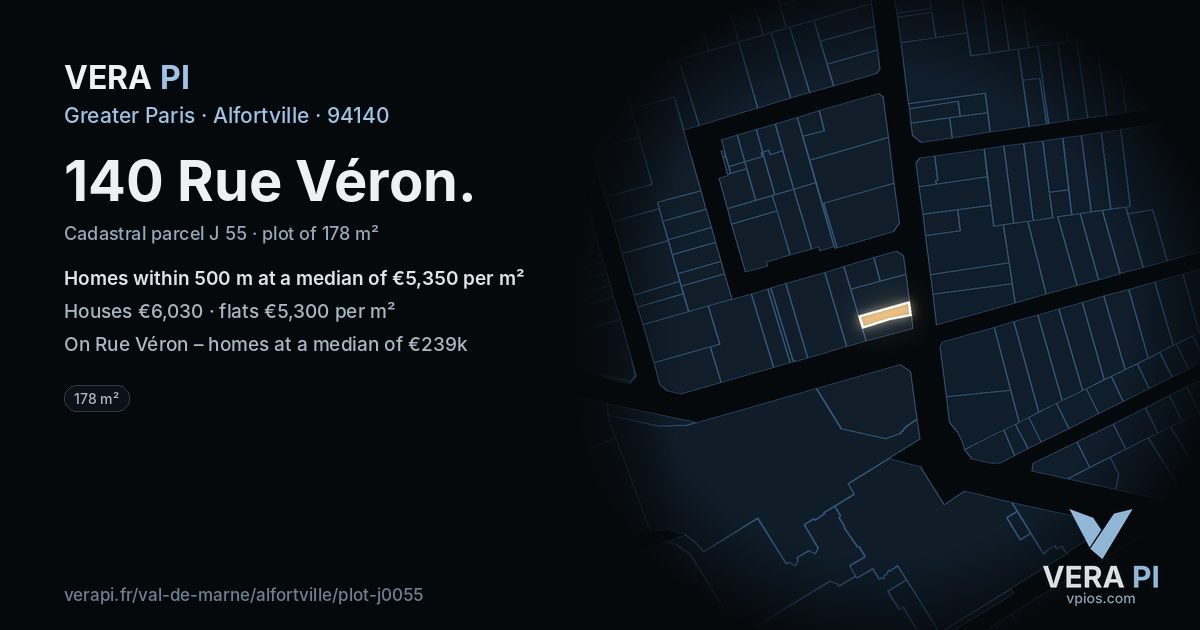 140 Rue Véron, Alfortville at night – the plot lit, the parcels around coloured by the prices near them