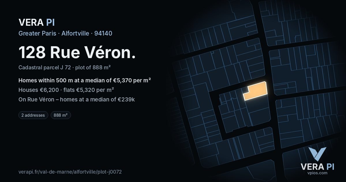 128 Rue Véron, Alfortville at night – the plot lit, the parcels around coloured by the prices near them