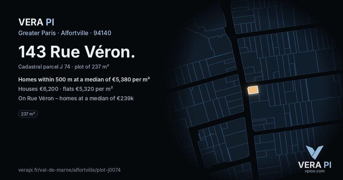 143 Rue Véron, Alfortville at night – the plot lit, the parcels around coloured by the prices near them