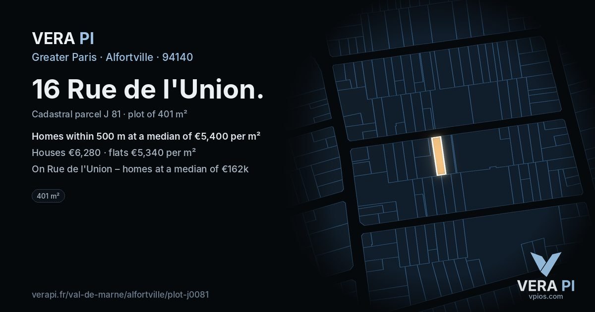16 Rue de l'Union, Alfortville at night – the plot lit, the parcels around coloured by the prices near them