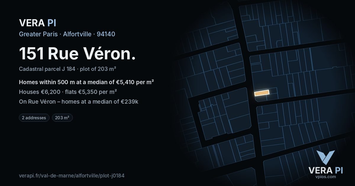 151 Rue Véron, Alfortville at night – the plot lit, the parcels around coloured by the prices near them