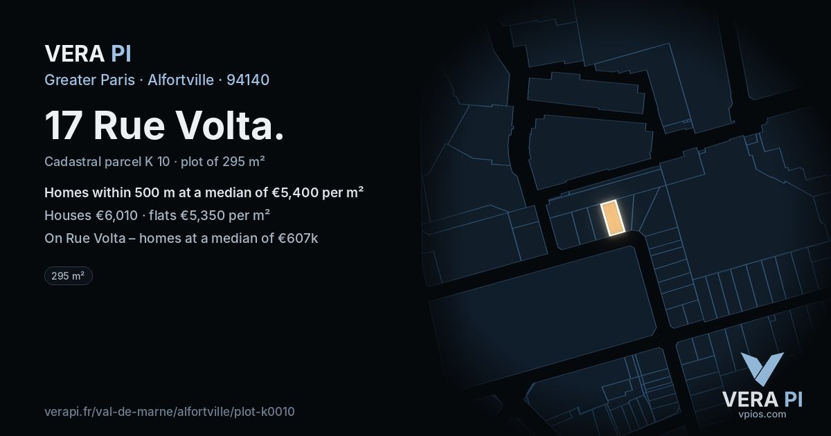 17 Rue Volta, Alfortville at night – the plot lit, the parcels around coloured by the prices near them
