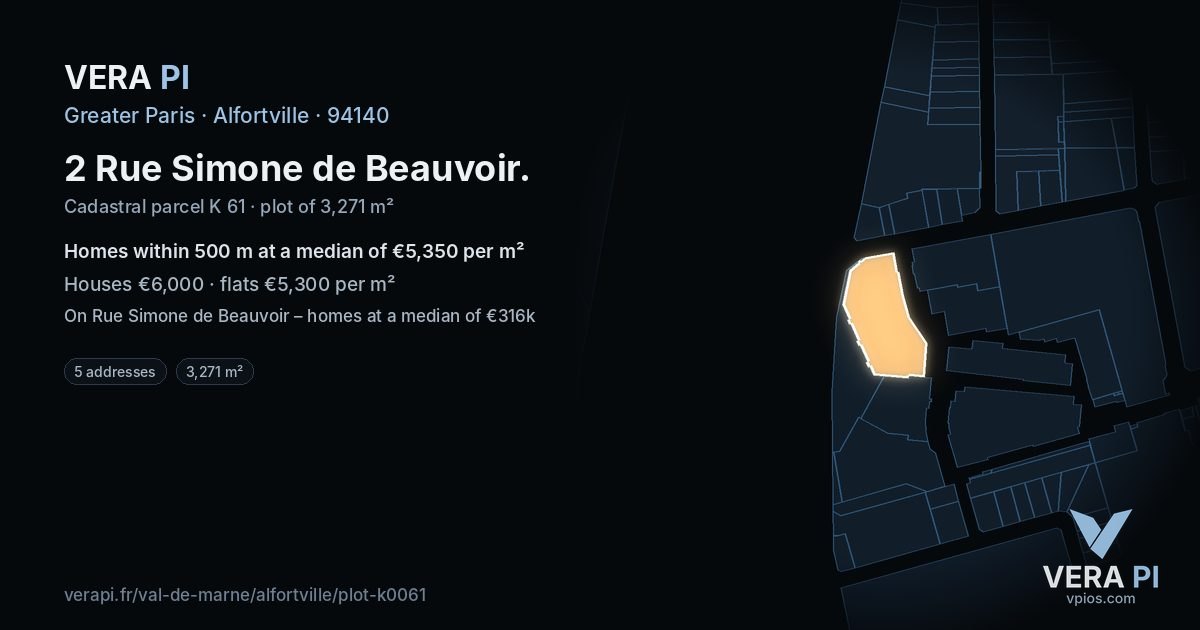 2 Rue Simone de Beauvoir, Alfortville at night – the plot lit, the parcels around coloured by the prices near them