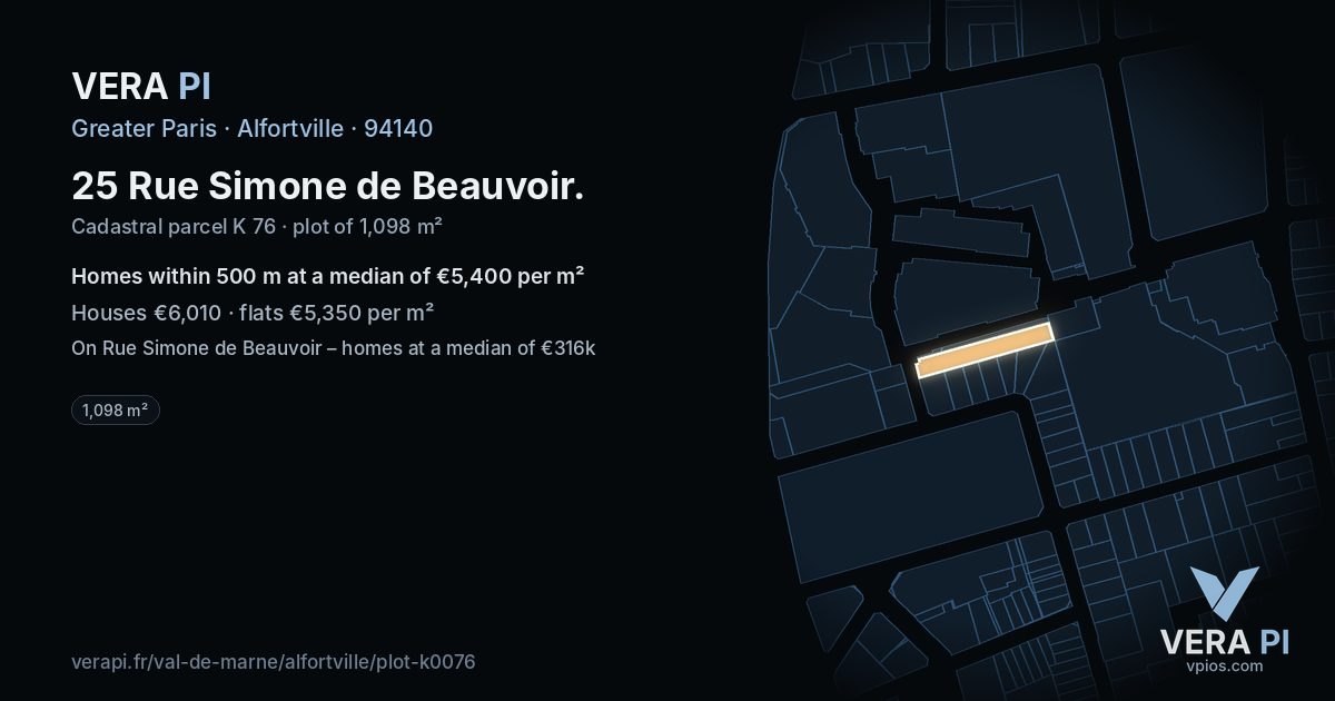 25 Rue Simone de Beauvoir, Alfortville at night – the plot lit, the parcels around coloured by the prices near them