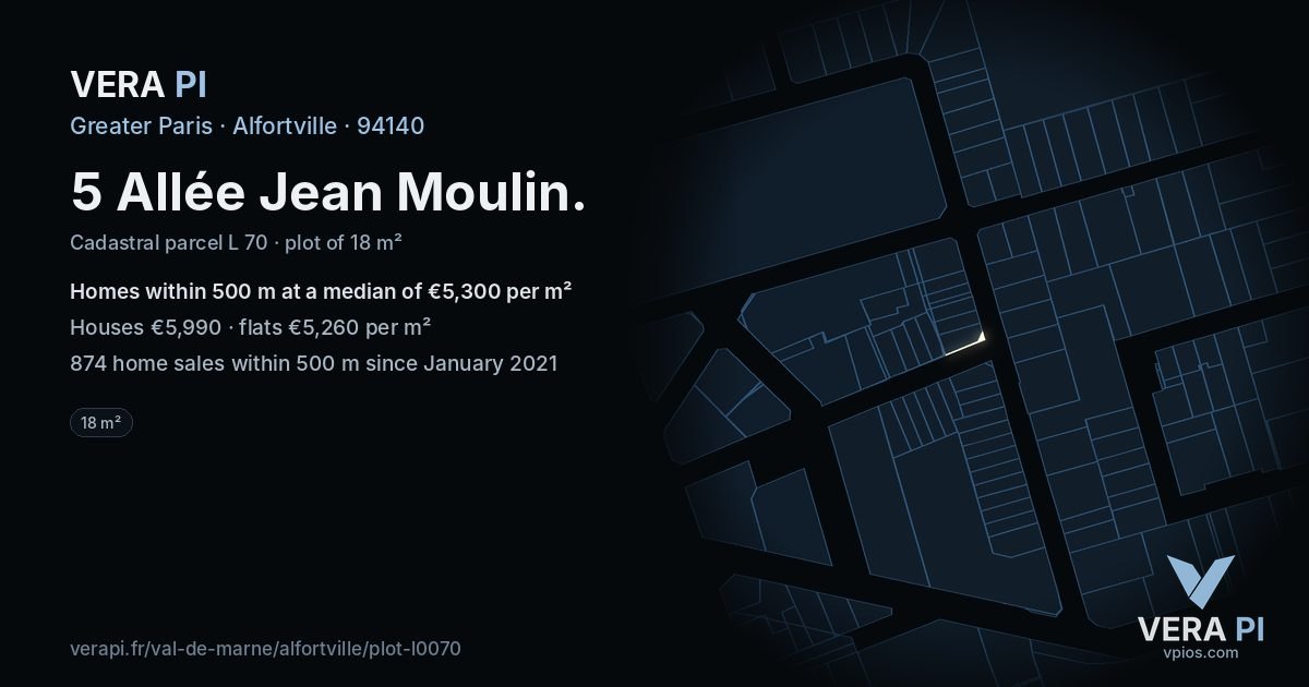 5 Allée Jean Moulin, Alfortville at night – the plot lit, the parcels around coloured by the prices near them