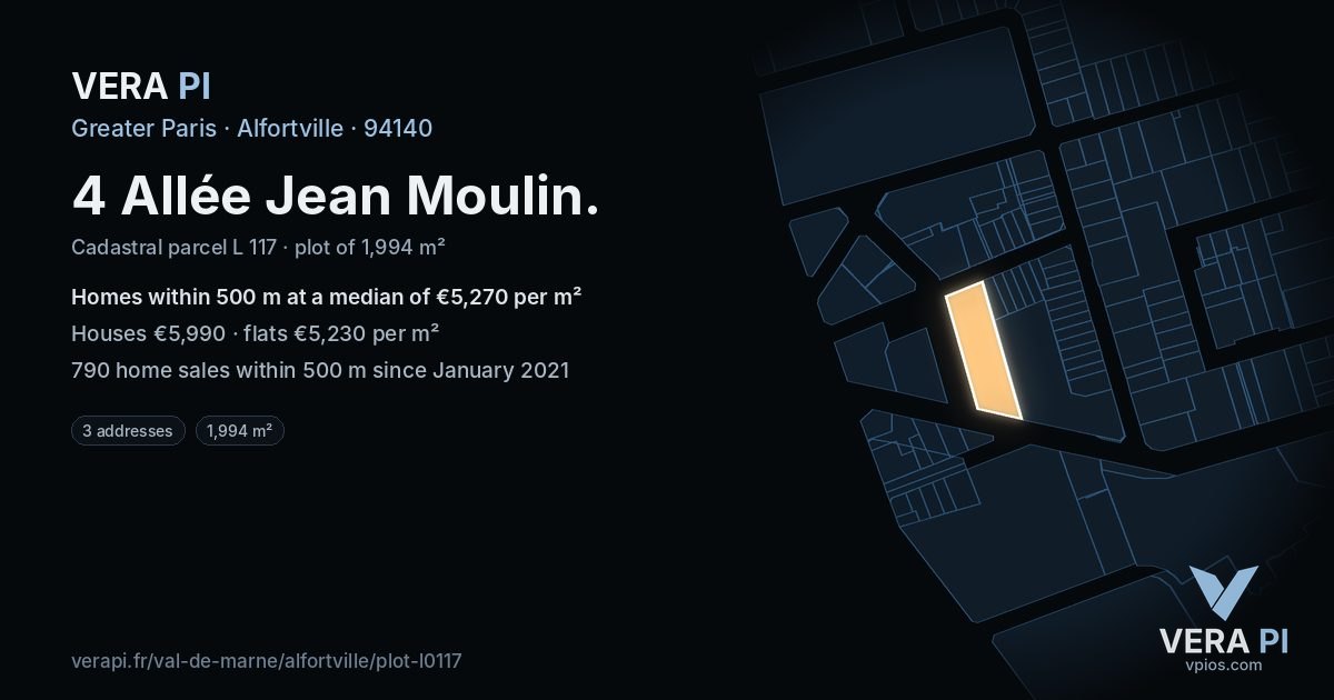4 Allée Jean Moulin, Alfortville at night – the plot lit, the parcels around coloured by the prices near them